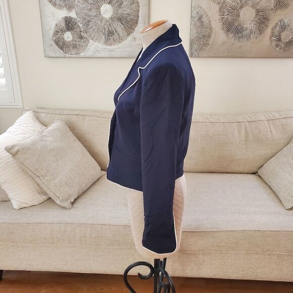 FRAME Contrast Piping Cropped Blazer sz 6 in Navy - Picture 6 of 12